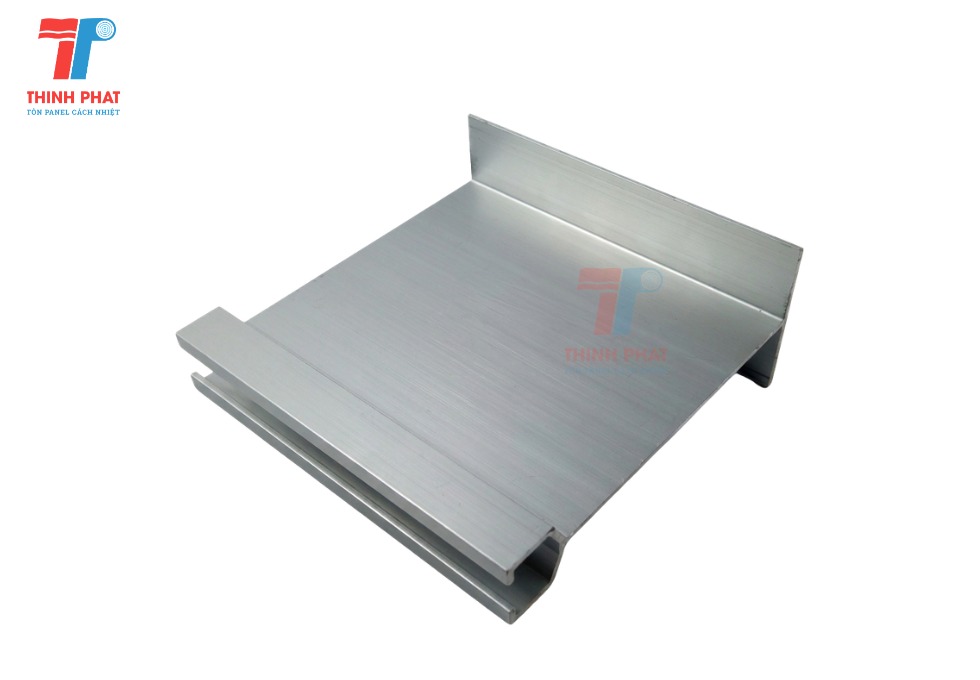 phu-kien-nhom-thanh-t-nhom-omega-treo-tran-5