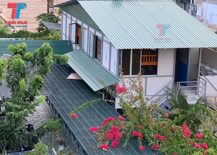 tôn mát 3 lớp 8