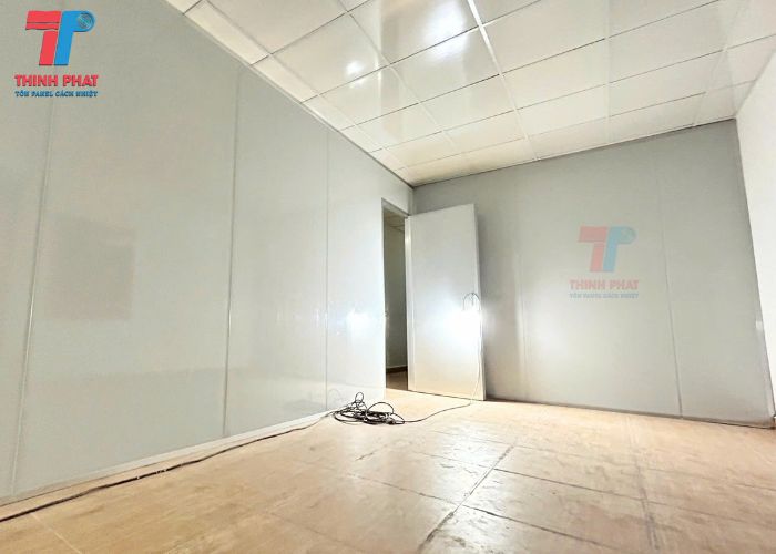 vach-panel-eps-11