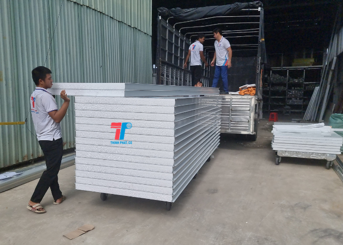 xốp cách nhiệt