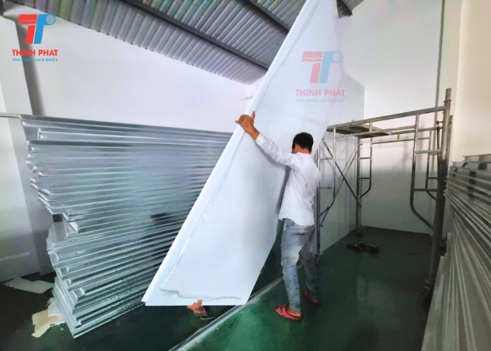 Quy trình lắp U nhôm định hình